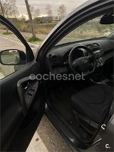 Usado Toyota RAV4 Advance 150 CV (110 kW) 2009 Gris / plata SUV