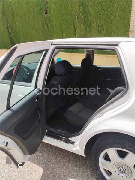 Usado VW Golf III Conceptline 90 CV (66 kW) 1999 Blanco Berlina