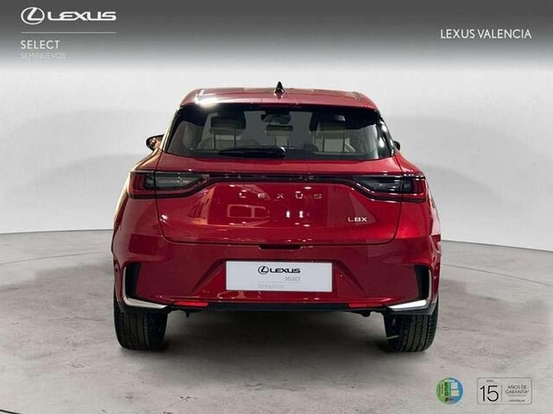 Usado Lexus LBX 2025 Rojo SUV