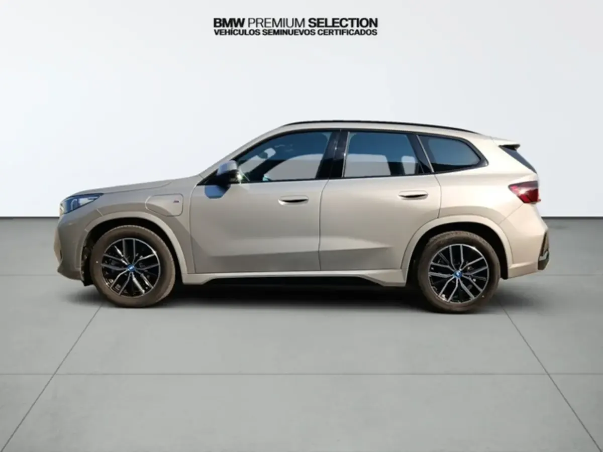 Usado BMW X1 Comfort Edition 245 CV (180 kW) 2025 Gris plata SUV