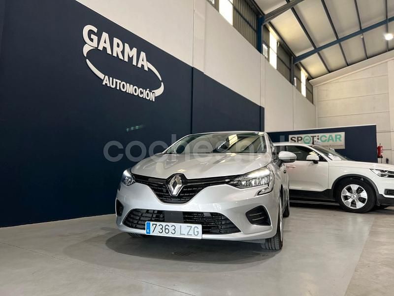 Usado Renault Clio V Business 72 CV (52 kW) 2020 Gris / plata Berlina