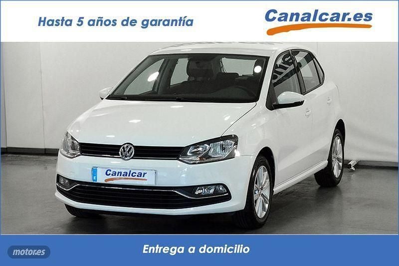 Blanco Usado 2015 VW Polo Advance Berlina | 8925 € (Precio justo) - Imagen 1/4