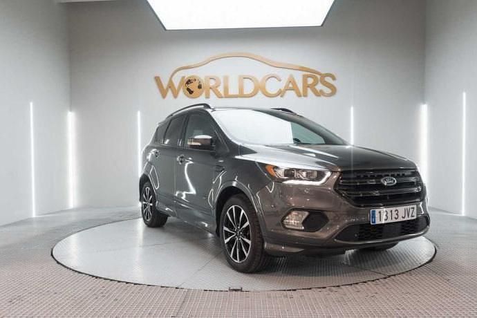 Usado Ford Kuga ST-Line 149 CV (109 kW) 2016 SUV