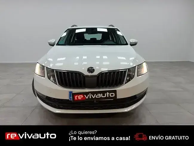 Usado Skoda Octavia Ambition 115 CV (84 kW) 2019 Blanco Familiar