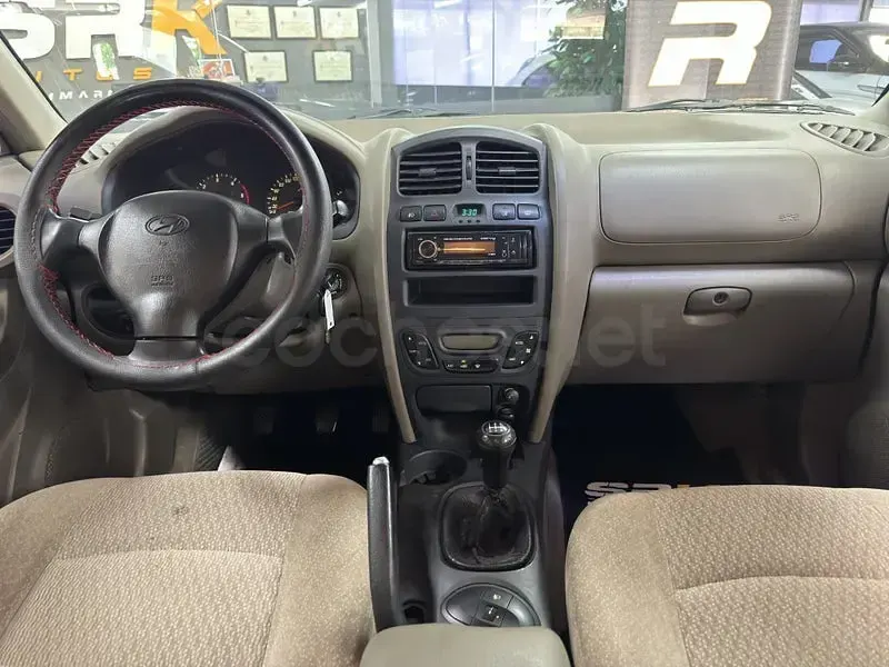 Usado Hyundai Santa Fe GLS 112 CV (82 kW) 2003 Verde SUV
