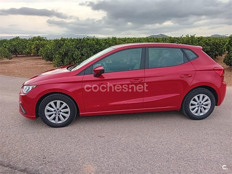 Rojo Usado 2020 Seat Ibiza Reference Berlina | 13.750 € (Precio justo) - Imagen 1/4