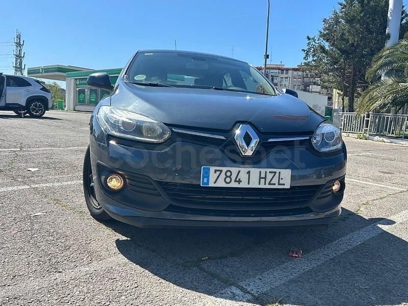Usado Renault Mégane Bose Edition 110 CV (80 kW) 2014 Gris / plata Berlina