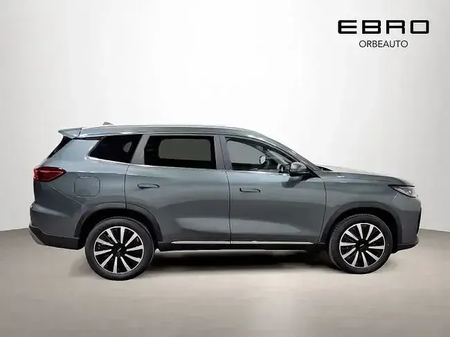 Nuevo Ebro s800 279 CV (205 kW) 2026 Gris SUV