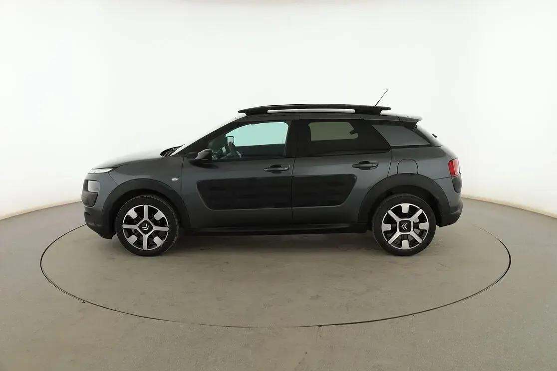 Usado Citroën C4 Feel 82 CV (60 kW) 2017 Gris SUV