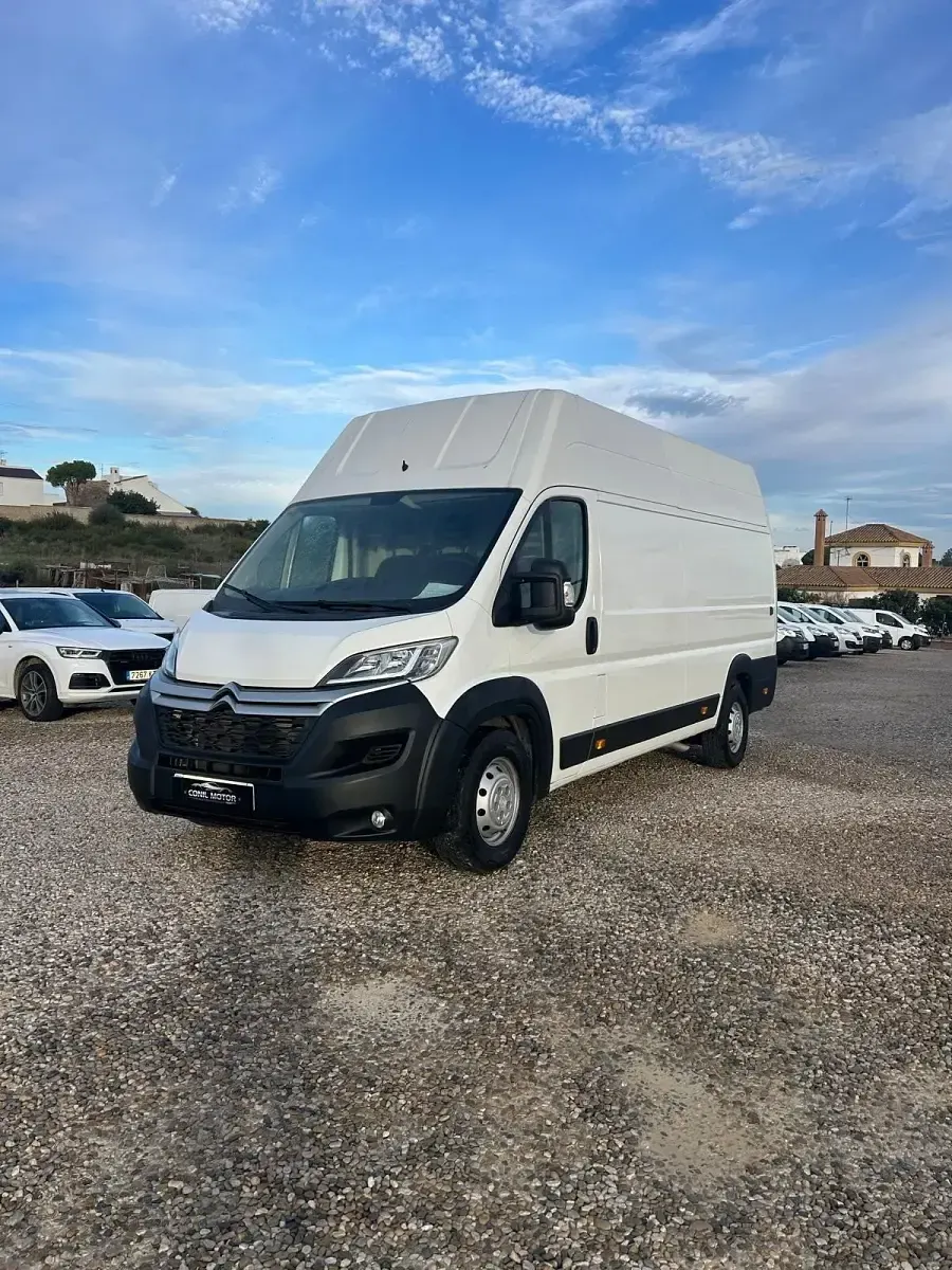Usado Citroën Jumper 130 CV (95 kW) 2018 Blanco Monovolumen