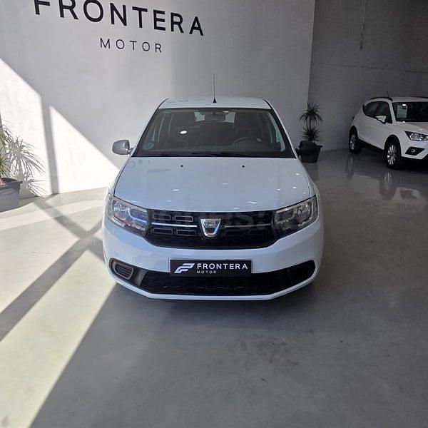 Usado Dacia Sandero Ambiance 75 HP (55 kW) 2017 Branco Sedan