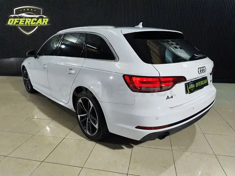 Usado Audi A4 S-Line 150 CV (110 kW) 2017 Blanco Familiar
