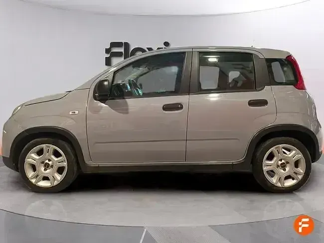 Usado Fiat Panda 70 CV (51 kW) 2023 Gris Utilitario