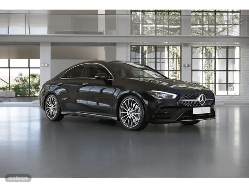Usado Mercedes CLA200 149 CV (109 kW) 2023 Negro Coupe
