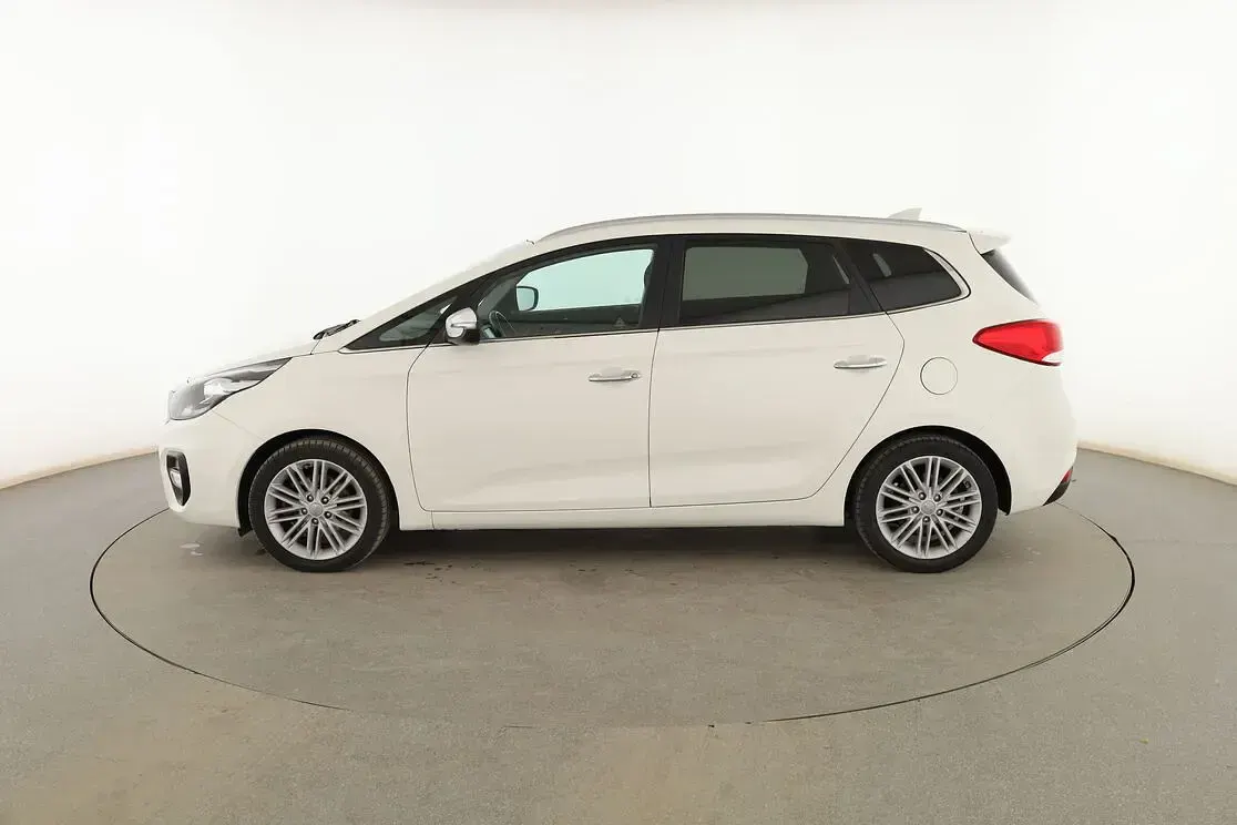 Usado Kia Carens 135 CV (99 kW) 2018 Blanco Monovolumen