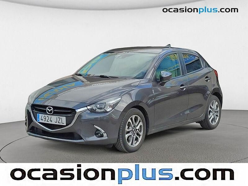 Usado Mazda 2 Luxury 90 CV (66 kW) 2017 Gris Utilitario