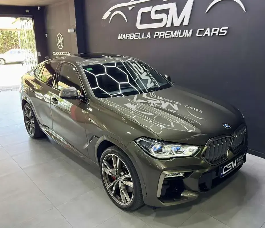Usado BMW X6 M Comfort Edition 400 CV (294 kW) 2021 Plateado SUV