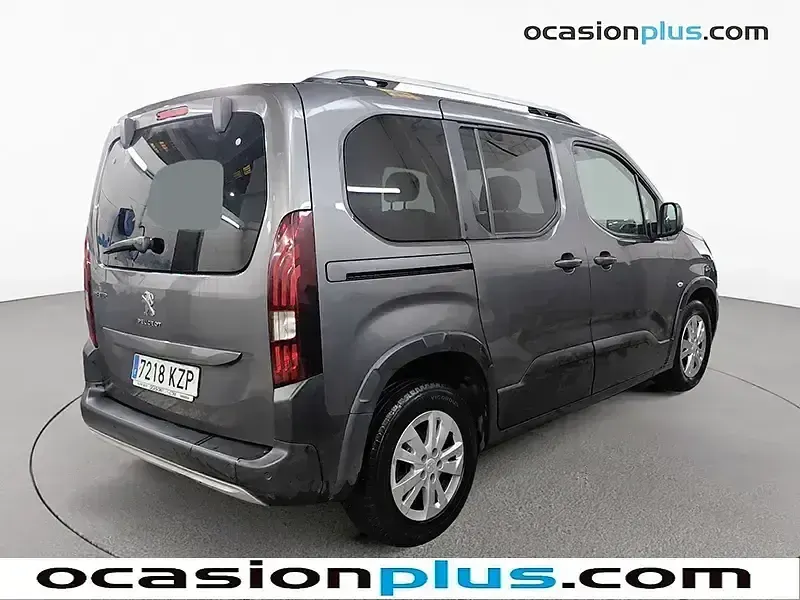 Usado Peugeot Rifter Allure 131 CV (96 kW) 2019 Gris / plata Monovolumen
