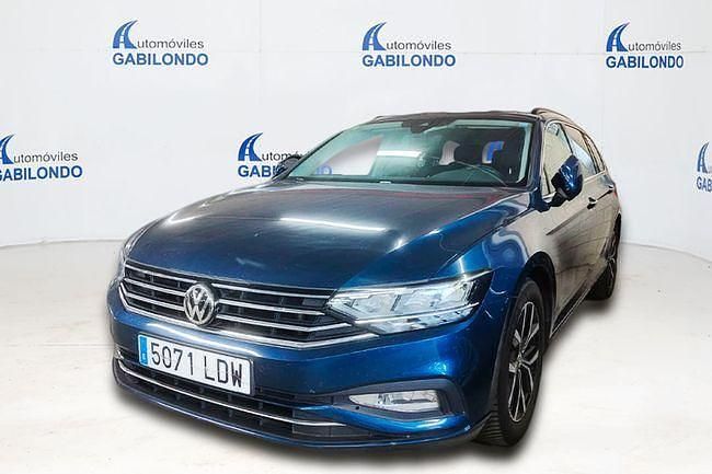 Usado VW Passat Executive 151 CV (111 kW) 2020 Azul Familiar