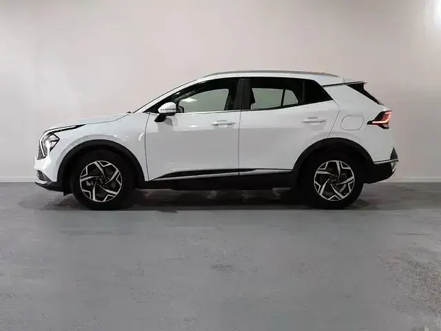 Usado Kia Sportage 136 CV (100 kW) 2024 Blanco SUV