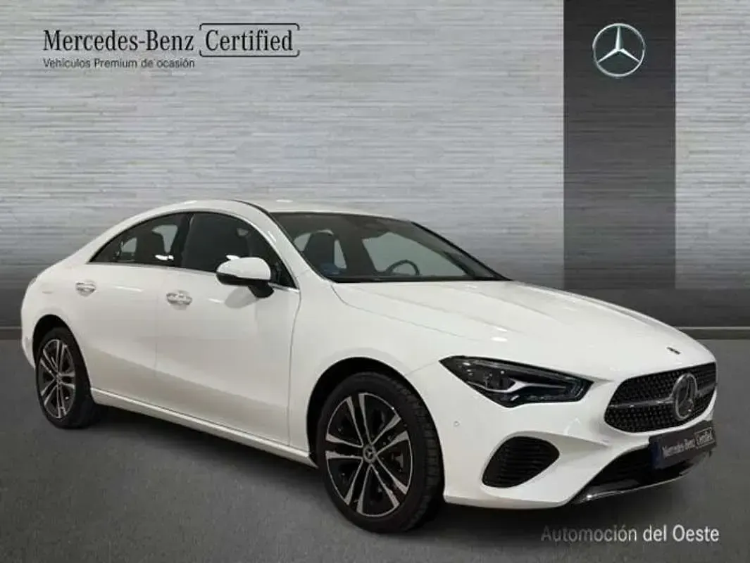 Usado Mercedes CLA250e 218 CV (160 kW) 2026 Blanco Coupe