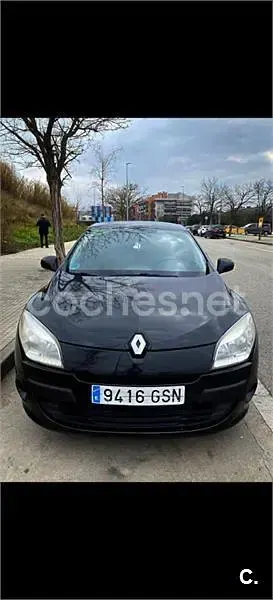 Usado Renault Mégane Authentique 100 CV (73 kW) 2009 Negro Berlina