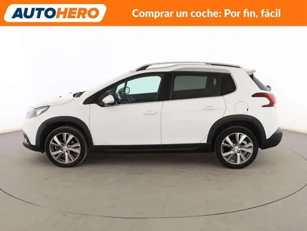 Usado Peugeot 2008 Allure 131 CV (96 kW) 2019 Blanco SUV