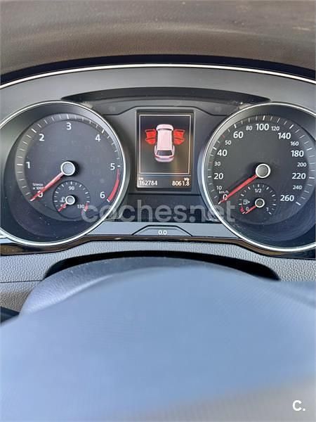Usado VW Passat Executive 150 CV (110 kW) 2022 Gris / plata Familiar