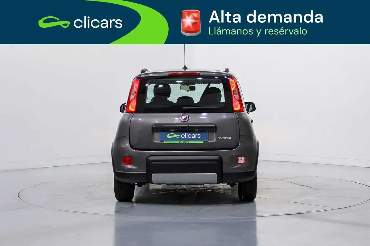 Usado Fiat Panda 69 CV (50 kW) 2022 Gris Utilitario