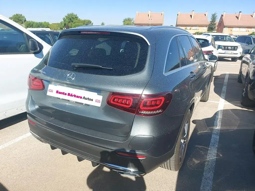 Usado Mercedes GLC300e 306 CV (225 kW) 2021 Gris SUV
