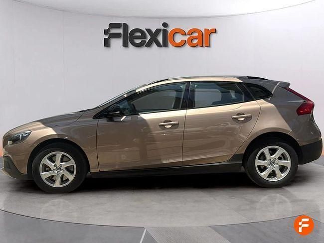 Usado Volvo V40 Kinetic 120 CV (88 kW) 2016 Beige Familiar