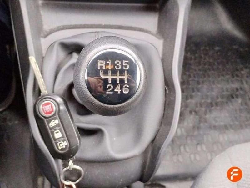 Blanco Usado 2022 Fiat Doblò Easy Plus Monovolumen | 11.940 € (Buen precio) - Imagen 1/1