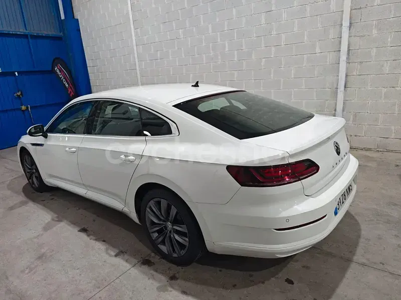 Usado VW Arteon 150 CV (110 kW) 2018 Blanco Utilitario