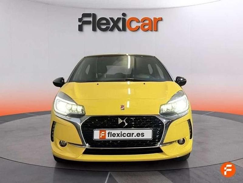 Usado DS Automobiles DS3 Crossback Performance 110 CV (80 kW) 2018 Amarillo SUV
