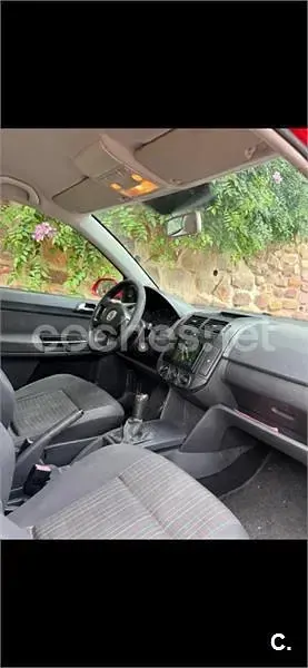 Usado VW Polo Advance 70 CV (51 kW) 2007 Rojo Utilitario