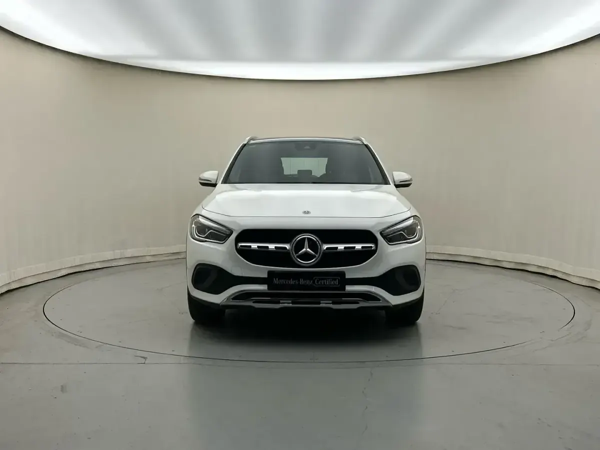 Usado Mercedes GLA250 Progressive 224 CV (164 kW) 2021 Blanco SUV