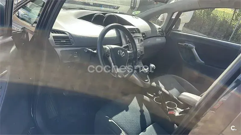 Usado Toyota Verso Live 132 CV (97 kW) 2009 Verde Monovolumen