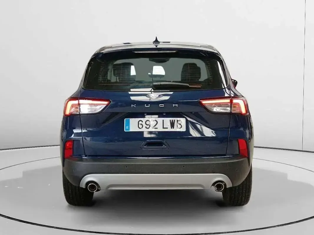 Usado Ford Kuga Trend 120 CV (88 kW) 2022 Azul SUV