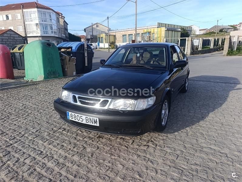 Usado Saab 9-3 115 CV (84 kW) 2001 Negro Berlina