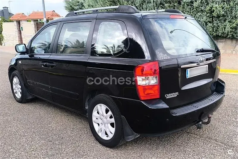 Usado Kia Carnival Active 185 CV (136 kW) 2009 Negro Monovolumen
