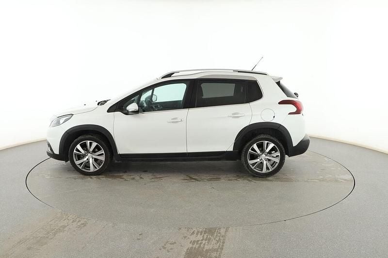 Usado Peugeot 2008 Allure 102 CV (75 kW) 2019 Blanco SUV