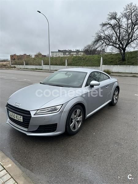 Usado Audi TT 180 CV (132 kW) 2018 Gris / plata Coupe
