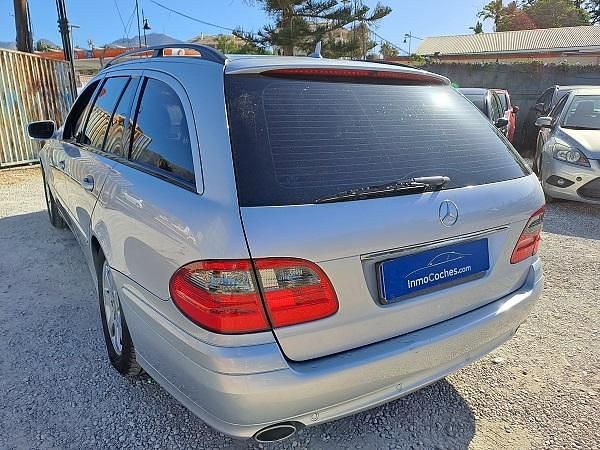 Usado Mercedes E280 190 CV (139 kW) 2007 Gris Familiar