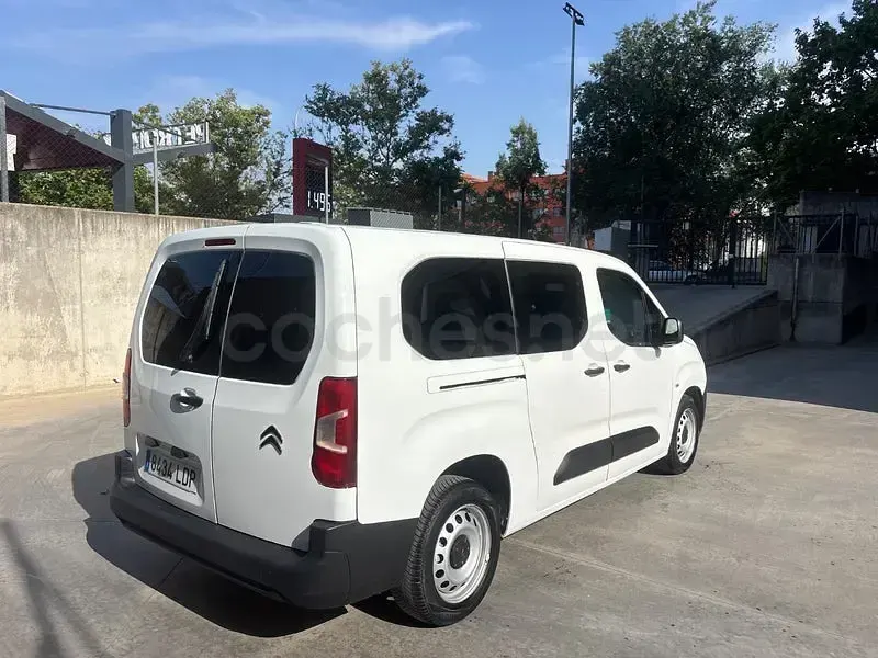 Usado Citroën Berlingo Live 102 CV (75 kW) 2020 Blanco Monovolumen