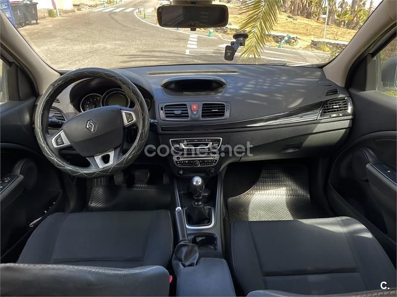 Usado Renault Mégane 110 CV (80 kW) 2011 Blanco Berlina