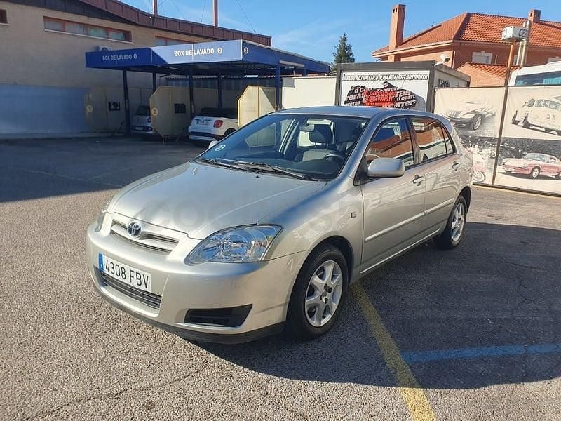 Usado Toyota Corolla Luna 90 CV (66 kW) 2006 Beige Berlina