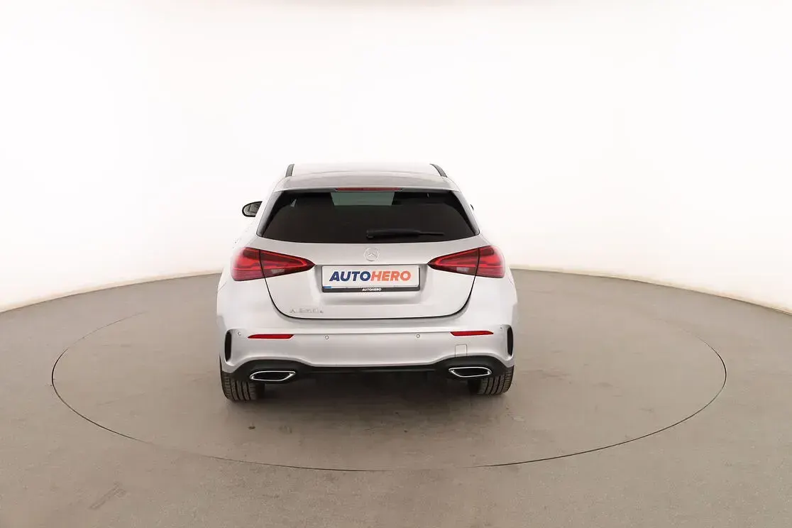 Usado Mercedes A250 AMG line 218 CV (160 kW) 2023 Gris Berlina