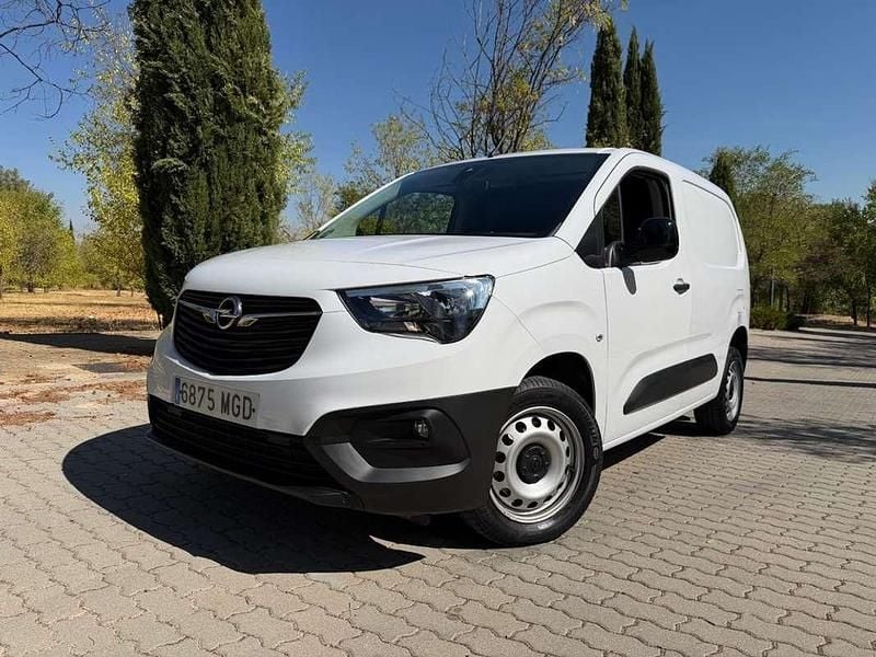 Blanco Usado 2023 Opel Combo S Monovolumen | 16.990 € (Precio justo) - Imagen 1/4