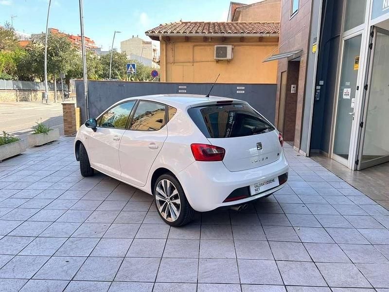 Usado Seat Ibiza FR 110 CV (80 kW) 2016 Blanco Utilitario