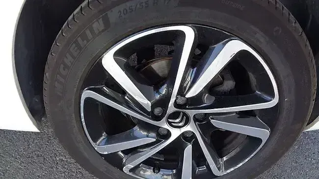 Usado Citroën C4 Feel 130 CV (95 kW) 2019 Blanco